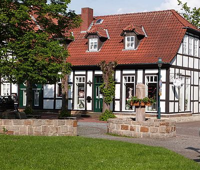 Blick auf ein Fachwerkhaus von Lienen auf dem Thieplatz